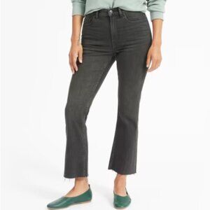 Everlane High Rise Kick Crop Jeans in Washed Black, Raw Hem, Size 27 Regular